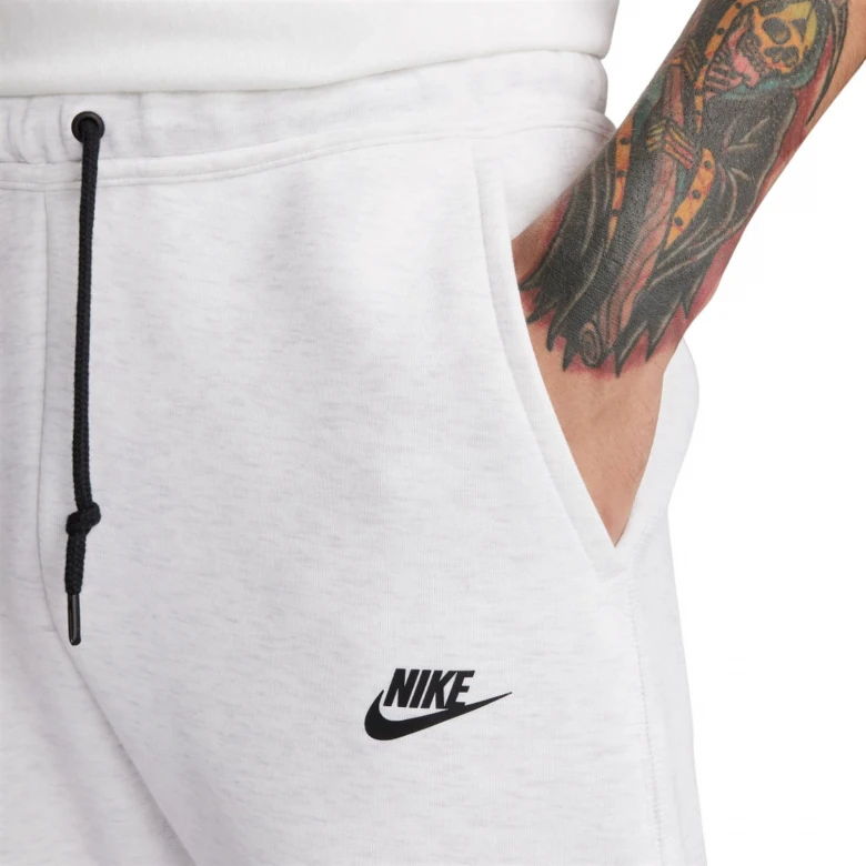 Штаны Nike Sportswear Tech Fleece 3