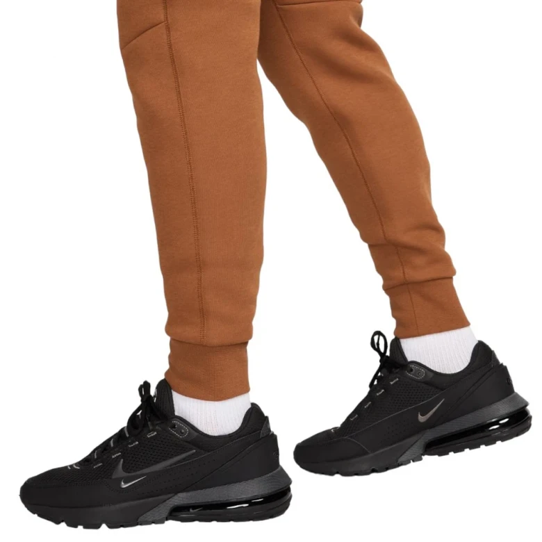 Штаны Nike Sportswear Tech Fleece 3