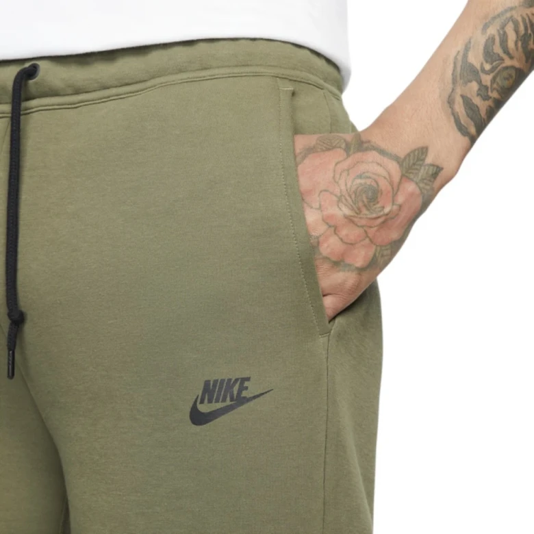 Шорты Nike Sportswear Tech Fleece 1