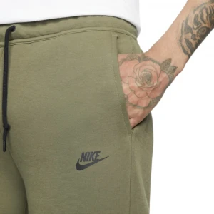 Шорты Nike Sportswear Tech Fleece 1