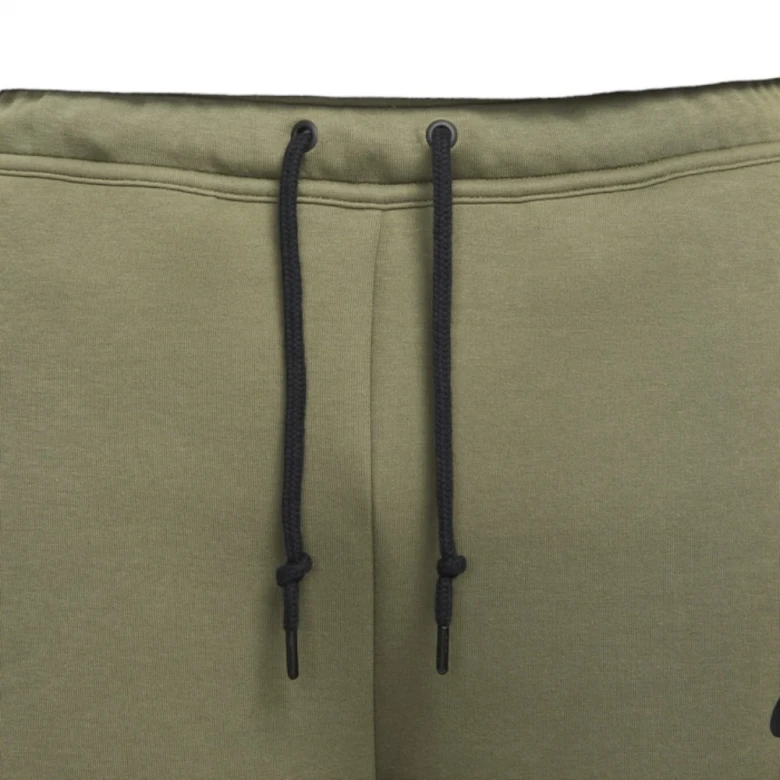 Шорты Nike Sportswear Tech Fleece 2