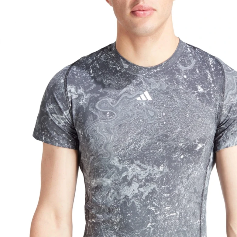 Футболка Adidas Techfit Training Tee 1