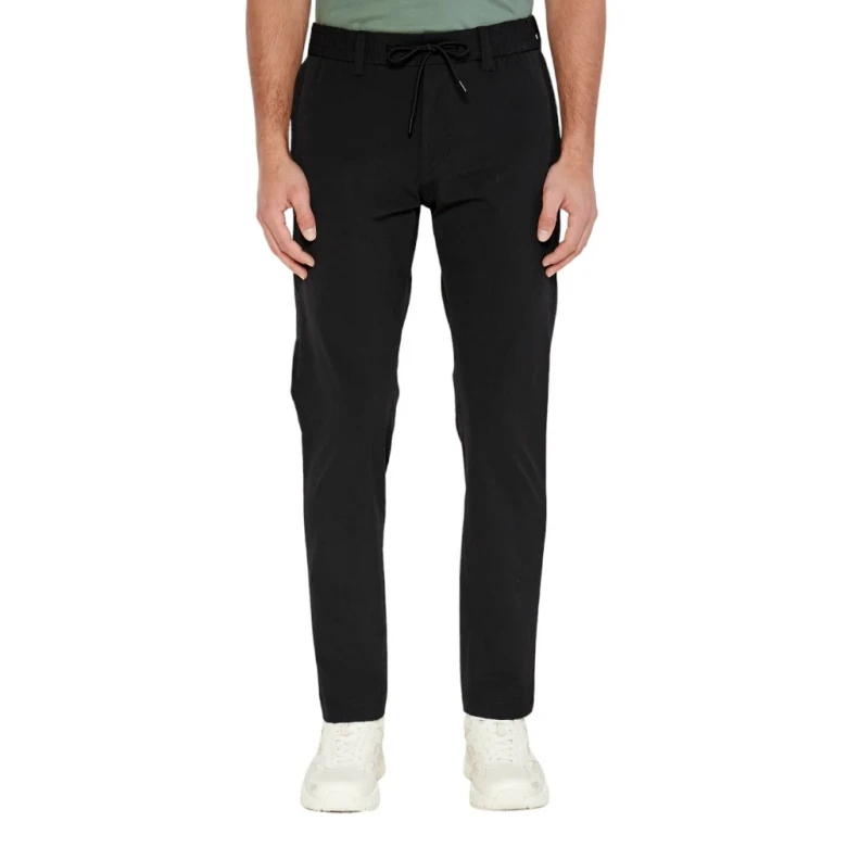 Брюки Boss Tapered-Fit Chinos in Technical-Stretch Material