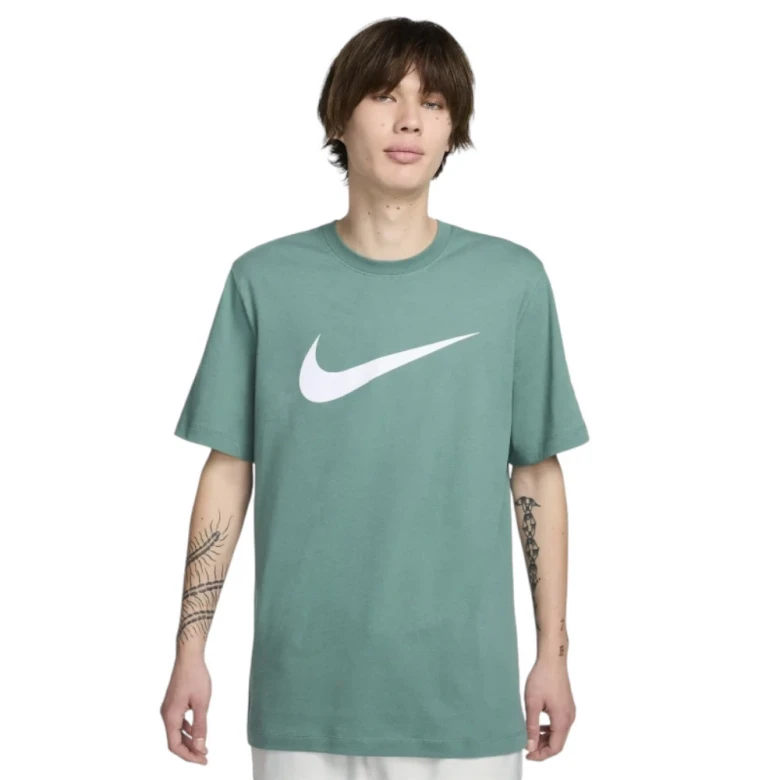 Футболка Nike Sportswear Swoosh