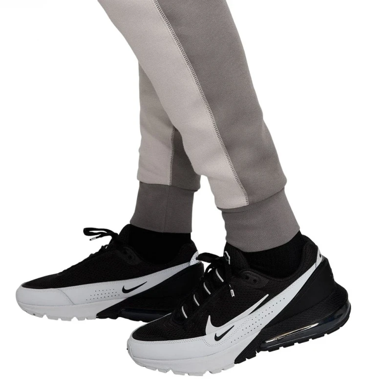 Штаны Nike Sportswear Tech Fleece 3