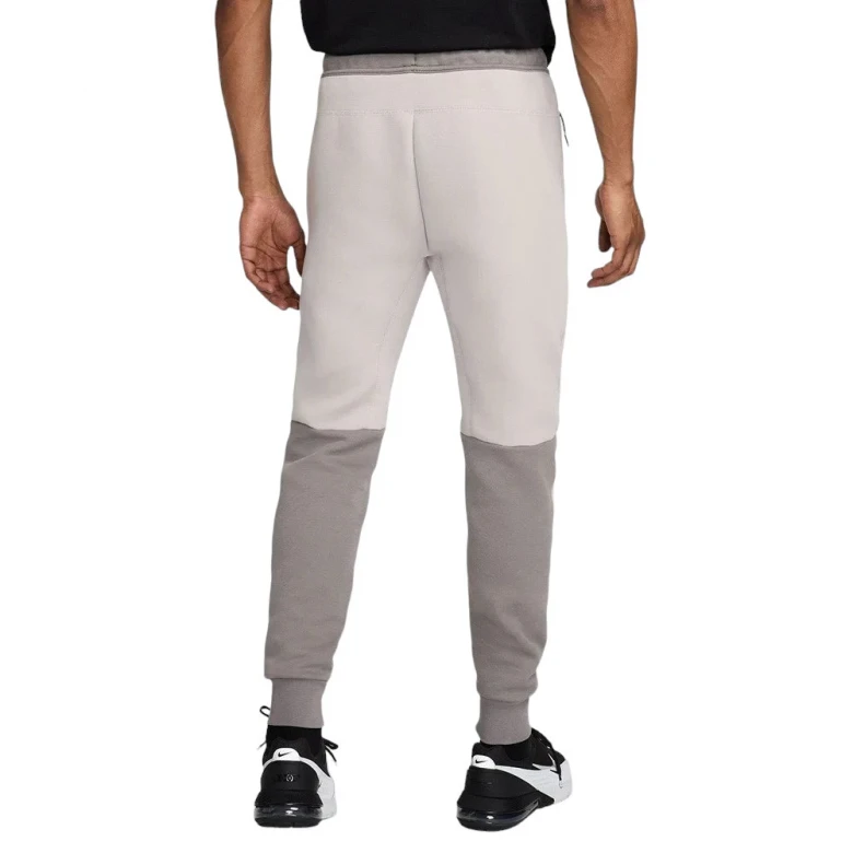 Штаны Nike Sportswear Tech Fleece 1