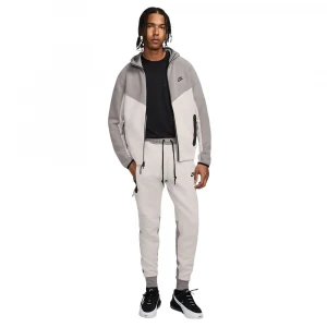 Штаны Nike Sportswear Tech Fleece 2