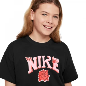 Футболка Nike G Nsw Tee Boxy Vrzty 2