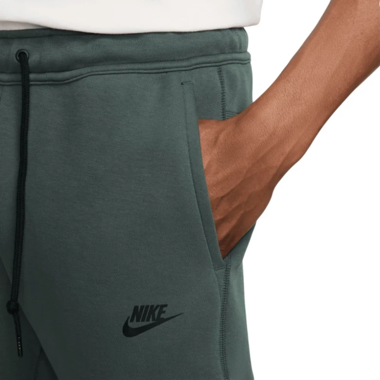 Штаны Nike Sportswear Tech Fleece 3