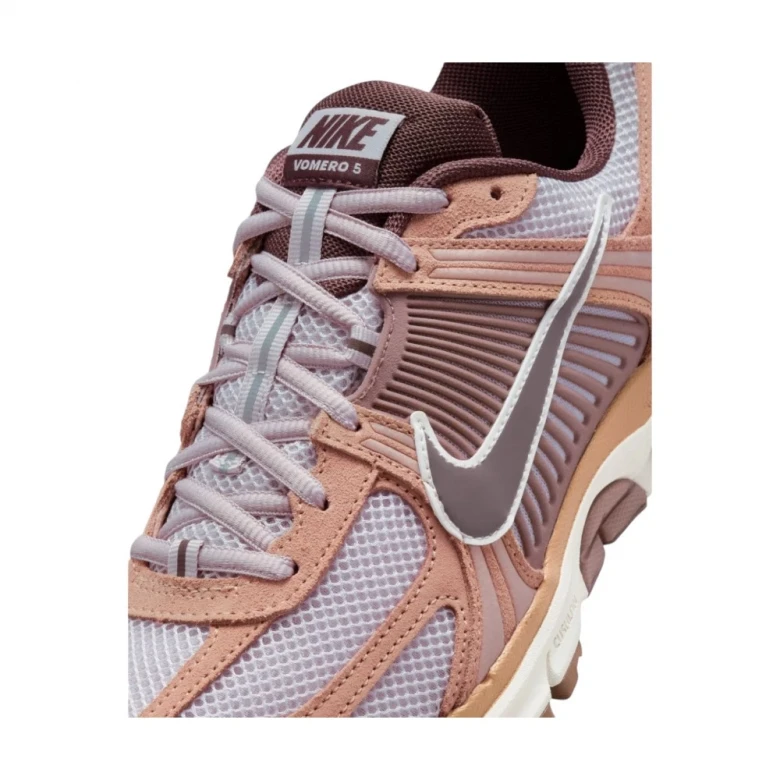 Кроссовки Nike Zoom Vomero 5 6