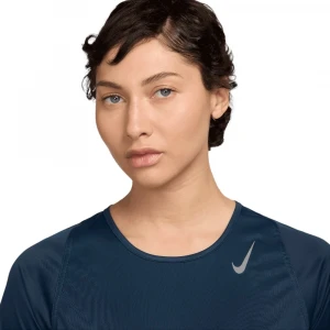 Футболка Nike Dri-FIT Race 2