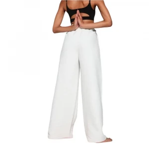 Studio Women's High-Waist Relaxed Fit Training Pants 3