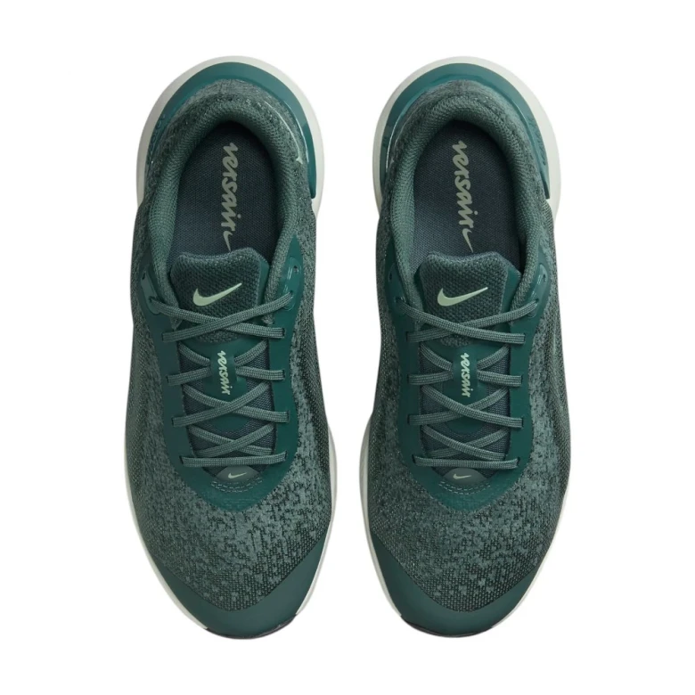 Кроссовки Nike Versair 3