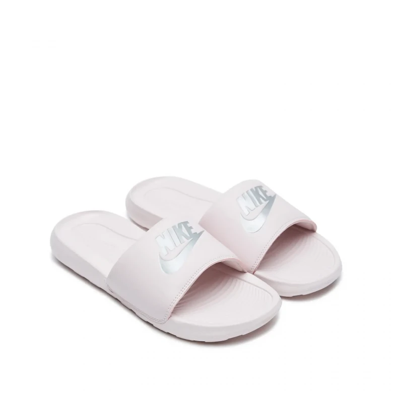 W Victori One Slide 8