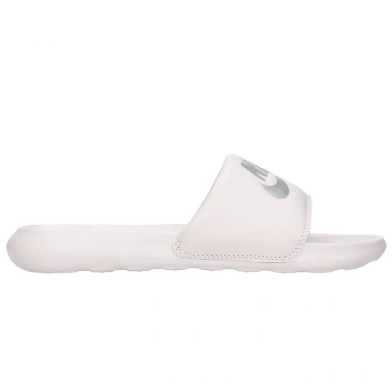 W Victori One Slide 5