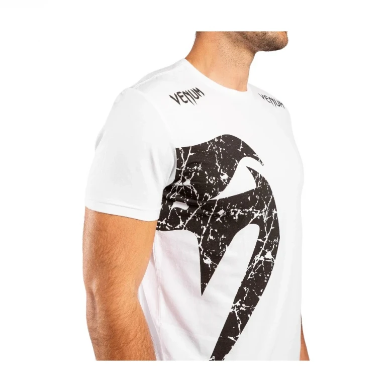 Футболка Venum Giant T-shirt 3