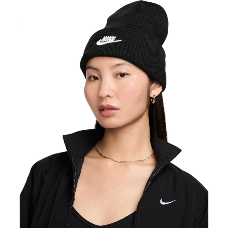 Шапка Nike Peak