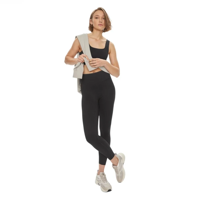 Medium Impact Sports Bra 4