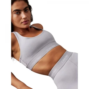 Quick-Dry High-Rise 7/8 Gym 2