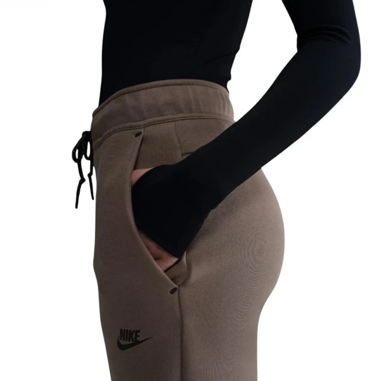 Штаны Nike Sportswear Tech Fleece 4