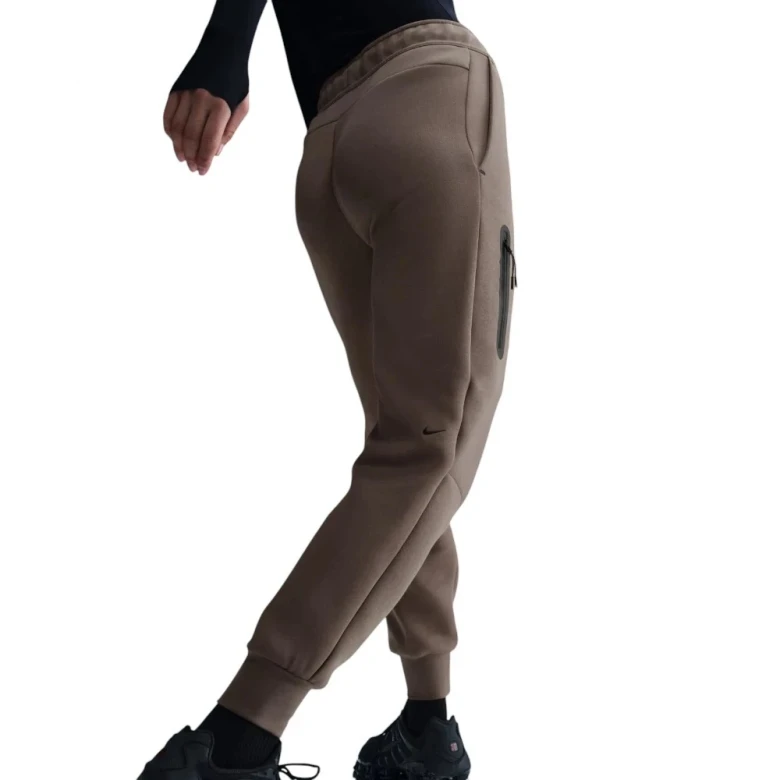 Штаны Nike Sportswear Tech Fleece 3