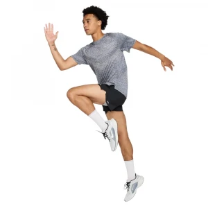 Футболка Nike Stride 6