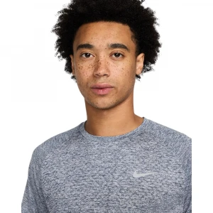 Футболка Nike Stride 2