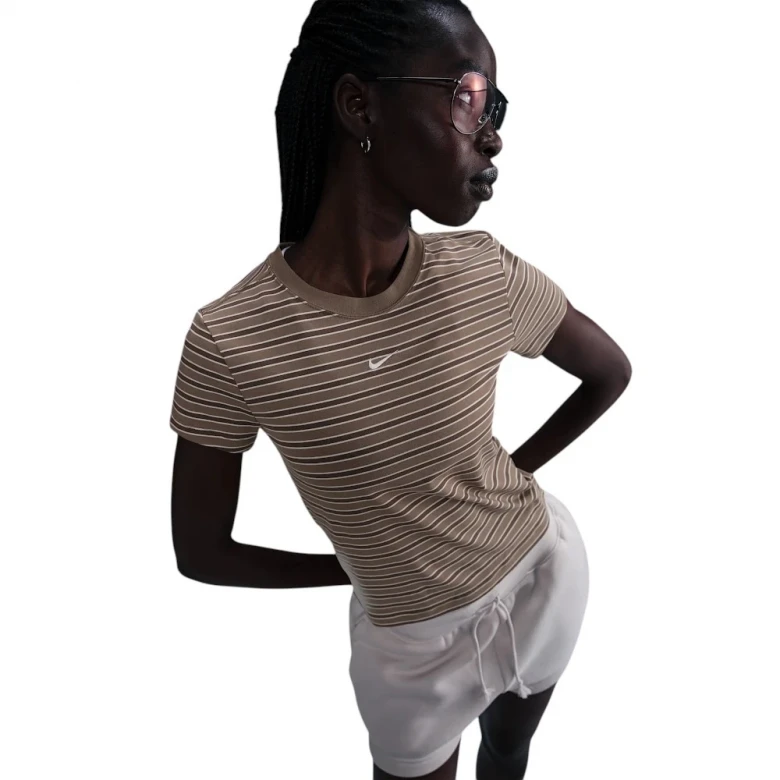 Футболка Nike Sportswear Chill Knit