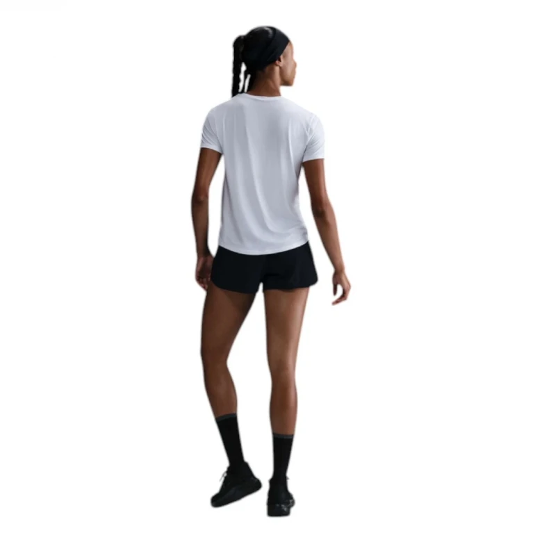 Nike One Swoosh Futbolkasi 3