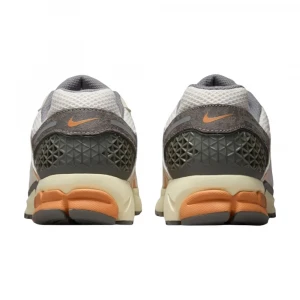 Кроссовки Nike Zoom Vomero 5 2