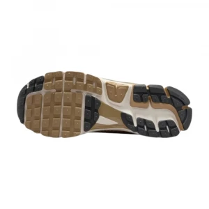 Кроссовки Nike Zoom Vomero 5 5