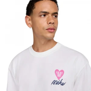 Nike Sportswear Futbolkasi 2