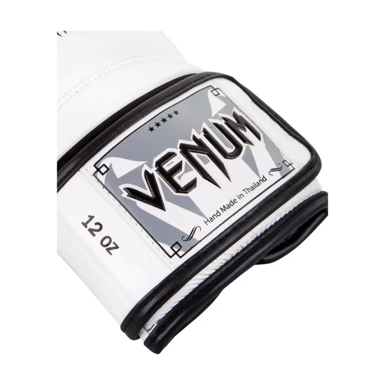 Перчатки боксерские Venum Giant 3.0 Boxing Gloves - Nappa Leather 0