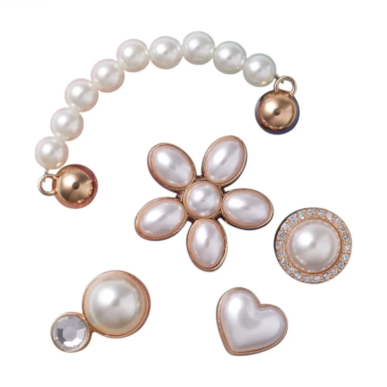 Джиббитсы Crocs Dainty Pearl Jewelry