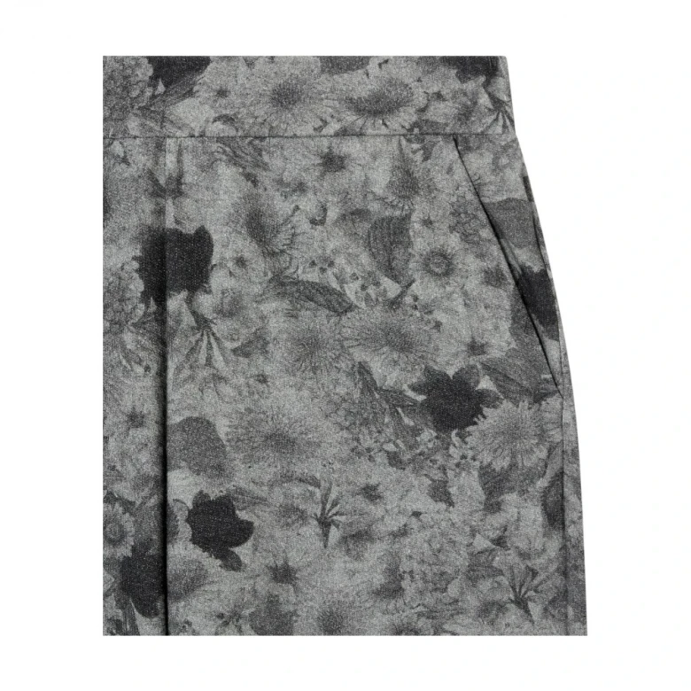 EA7 Emporio Armani Train Logo Series Graphic Girl Shimlari 2