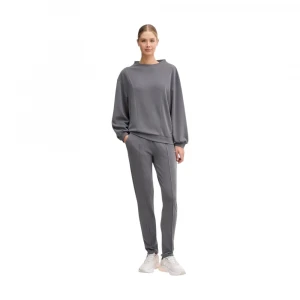 Костюм EA7 Emporio Armani Train Core Lady Relax W T-Suit