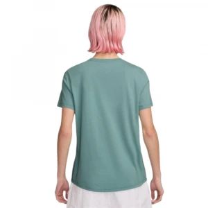 Sportswear Essentials 1