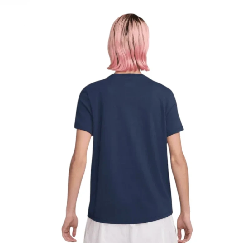 Sportswear Essentials 1