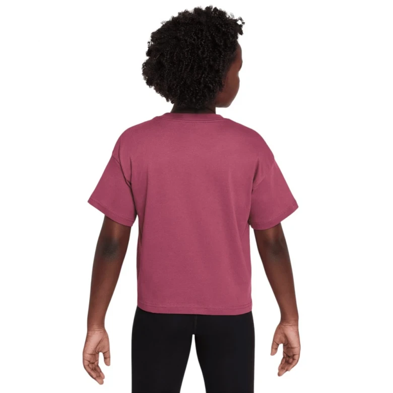 Sportswear Essential 1