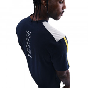 Футболка Nike Dri-FIT 3