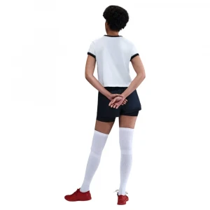 Nike Sportswear Futbolkasi 4