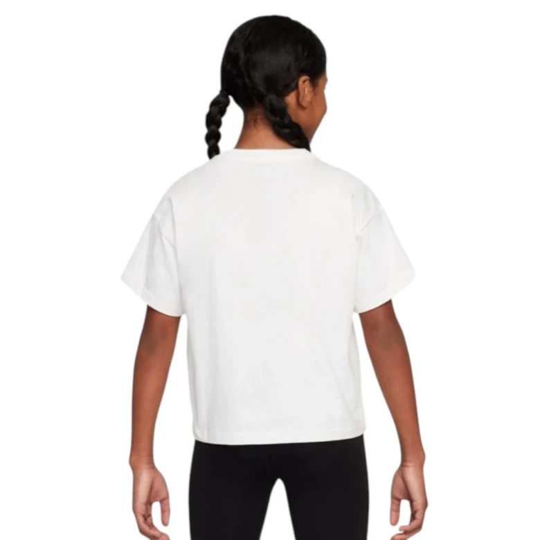 Nike Sportswear Futbolkasi 1