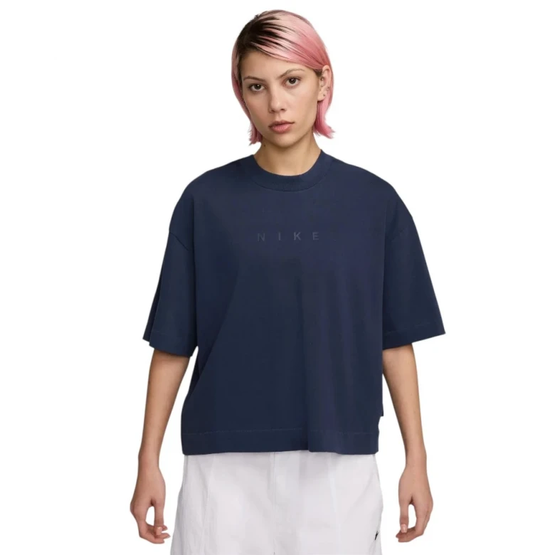 Nike Sportswear Futbolkasi