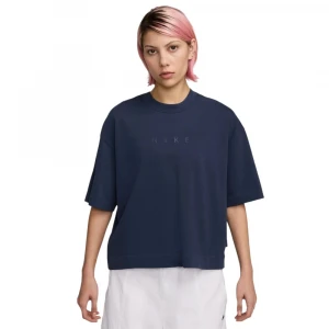 Nike Sportswear Futbolkasi