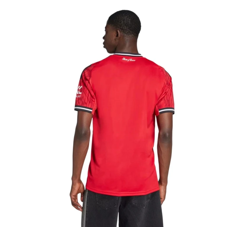 Футболки Adidas Manchester United 25/26 1
