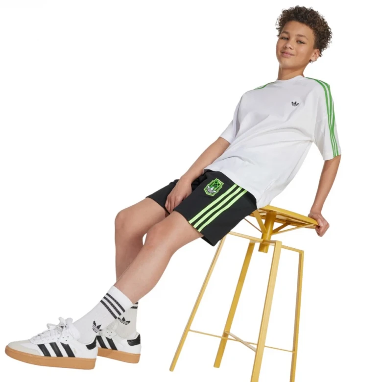 Adidas x Minecraft Futbolkasi 2