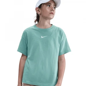 Sportswear Essential