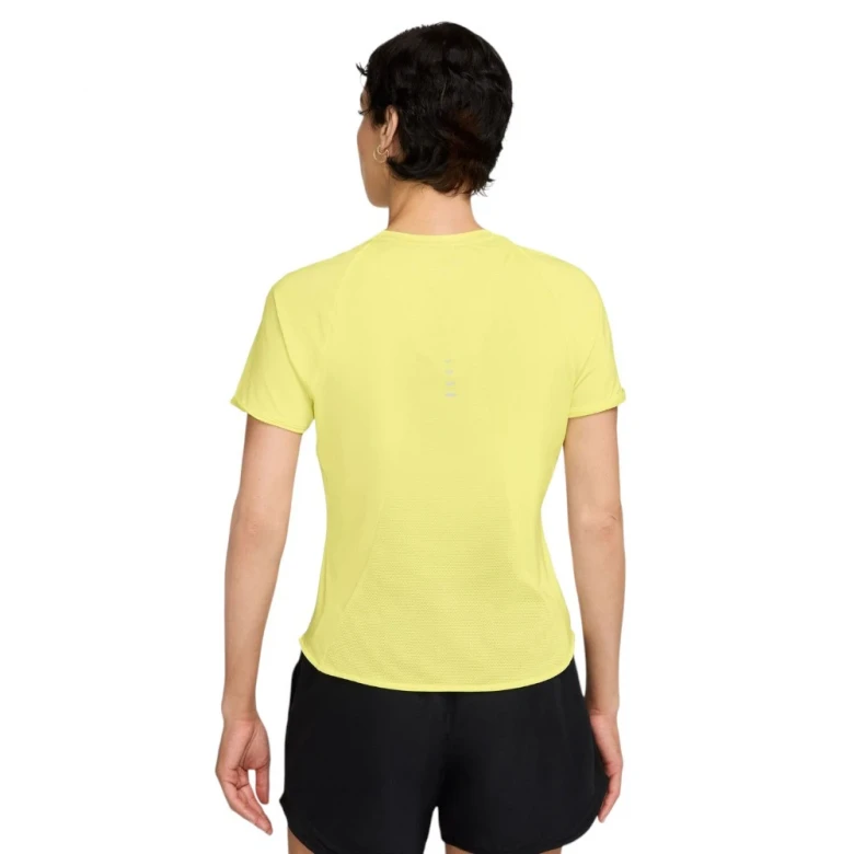 Футболка Nike Dri-FIT Swift 1