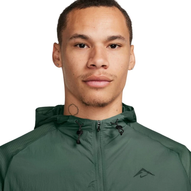 Ветровка Nike Trail Aireez 2