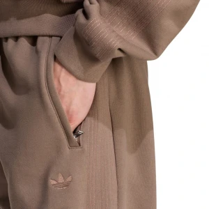 Premium Essentials Sweat 3